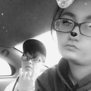 Meet your Posher, Shaina